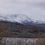 The House - Quiet, Dog Friendly, By The Lake, Free Parking Casa de Férias Bowness-on-Windermere