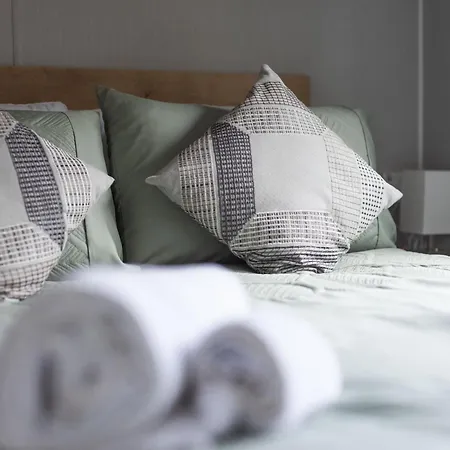 Holiday home Lakeside - Parking, Dog Friendly, Wifi, Walk To Town *