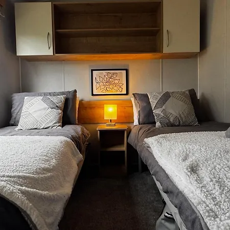 The House - Dog Friendly Lakeside Cabin, 1 Min To Windermere, * باونيس أون وينديرمير