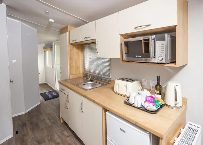 Lakeside - Parking, Dog Friendly, Wifi, Walk To Town Holiday home Bowness-on-Windermere